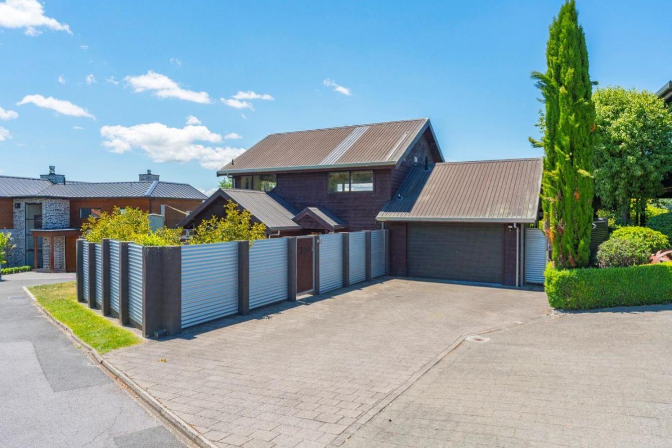 Acacia Sunrise - Taupo Villa Luaran gambar
